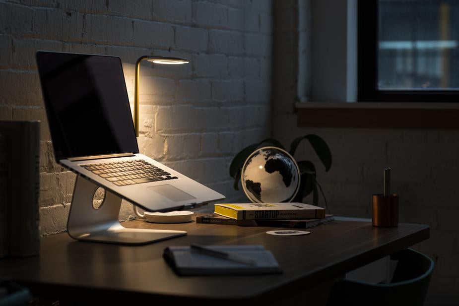 The No-BS Guide to Starting A Business in 1 Hour Or Less (Even If You Haven't Done It Before)
